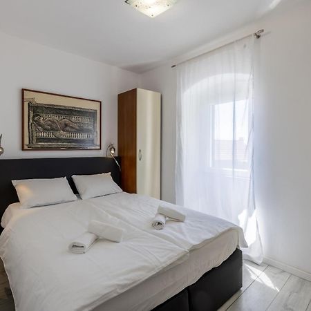 Split Central City Apartment Exterior foto